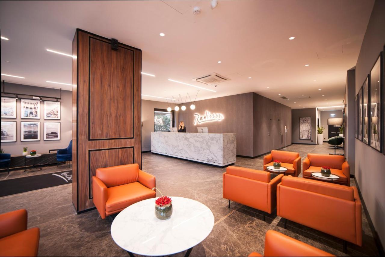Radisson Hotel Nola Naples Bagian luar foto